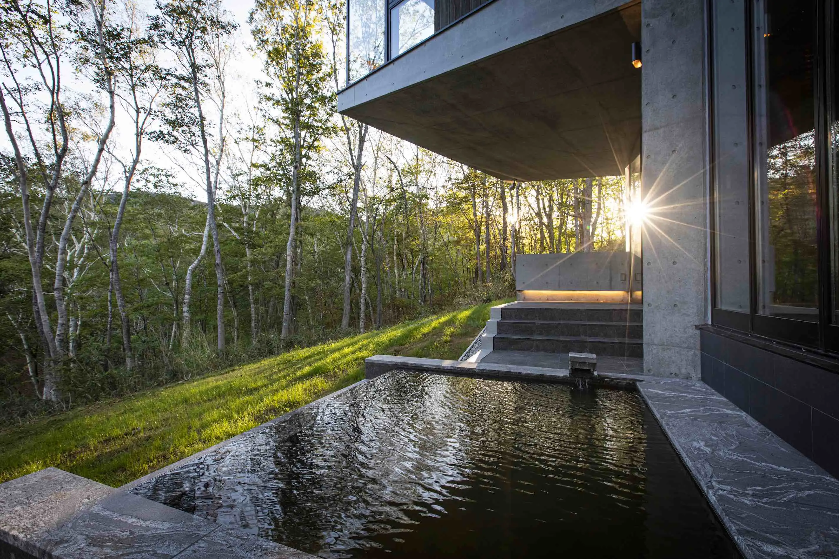 Outdoor luxury onsen