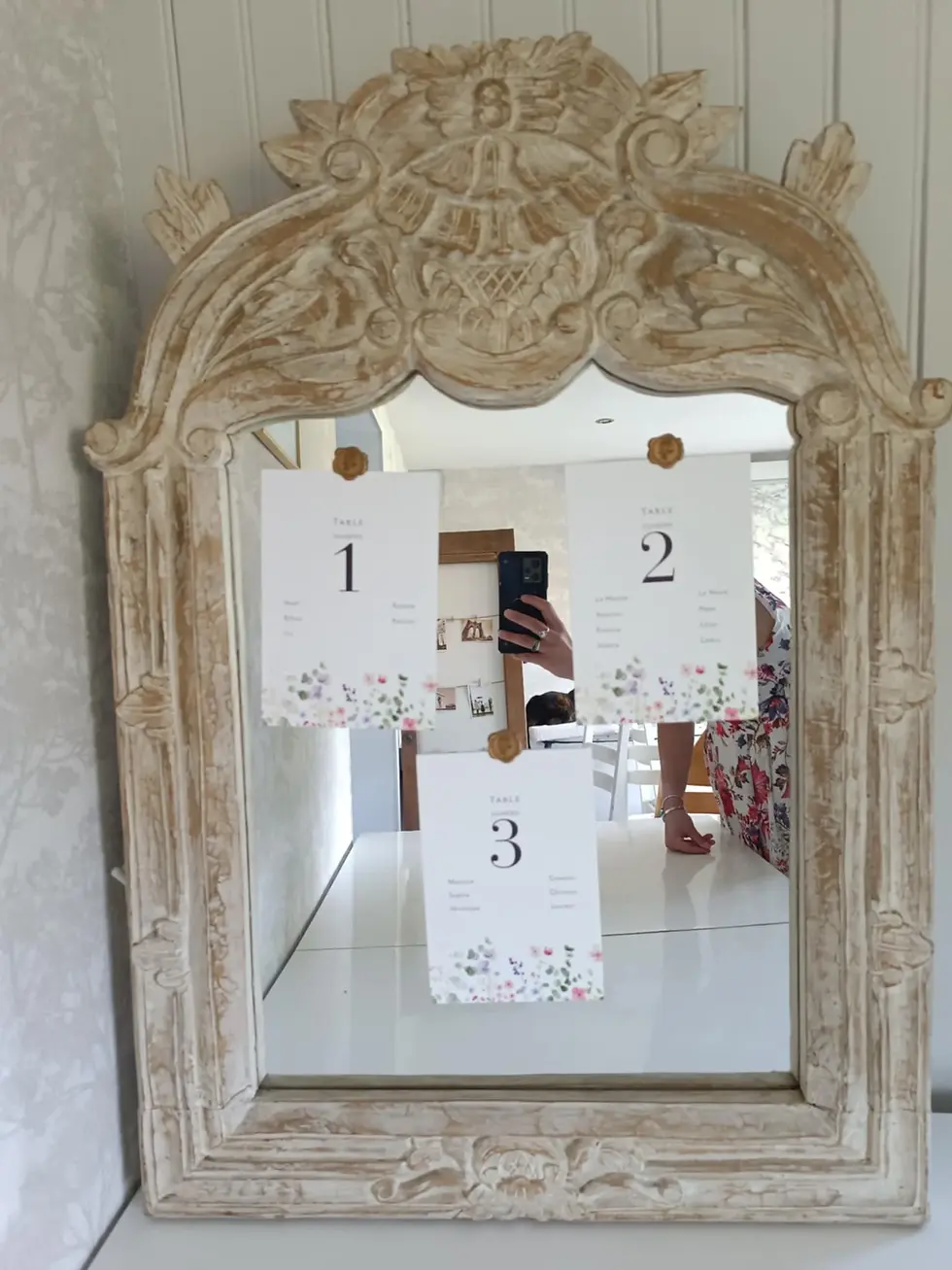 Plan de table miroir beige et blanc