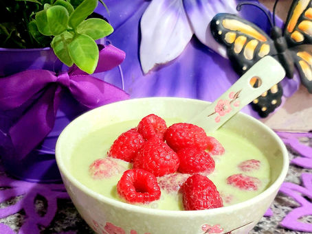 B'Limey! Key Lime Raspberry Smoothie Bowl