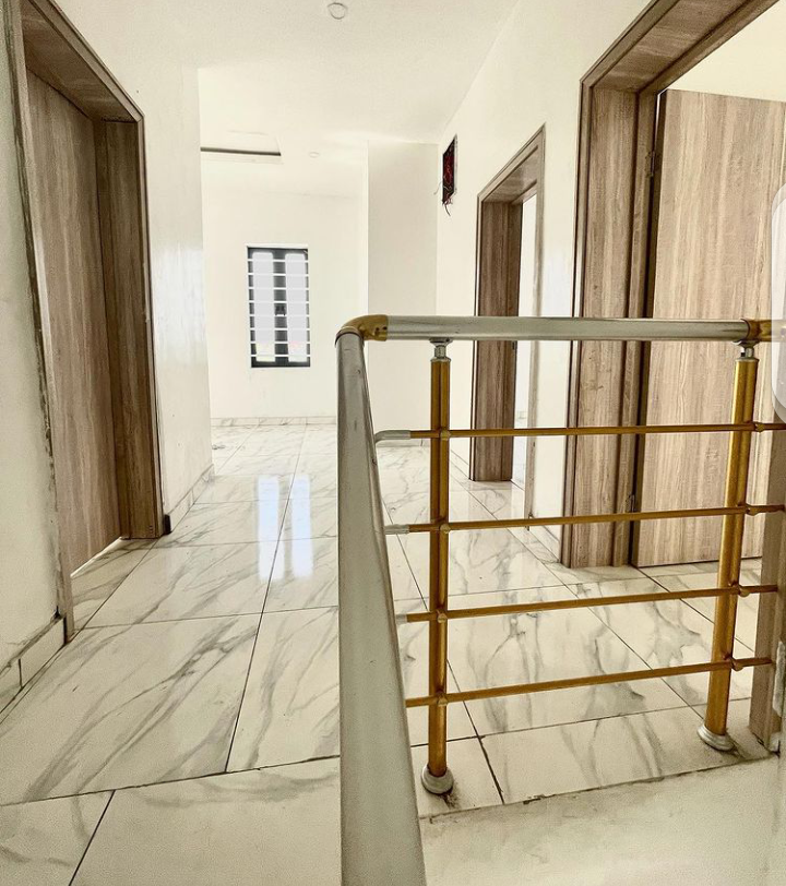 Thumbnail: Tastefully designed 3bedrooms terraces for sale 