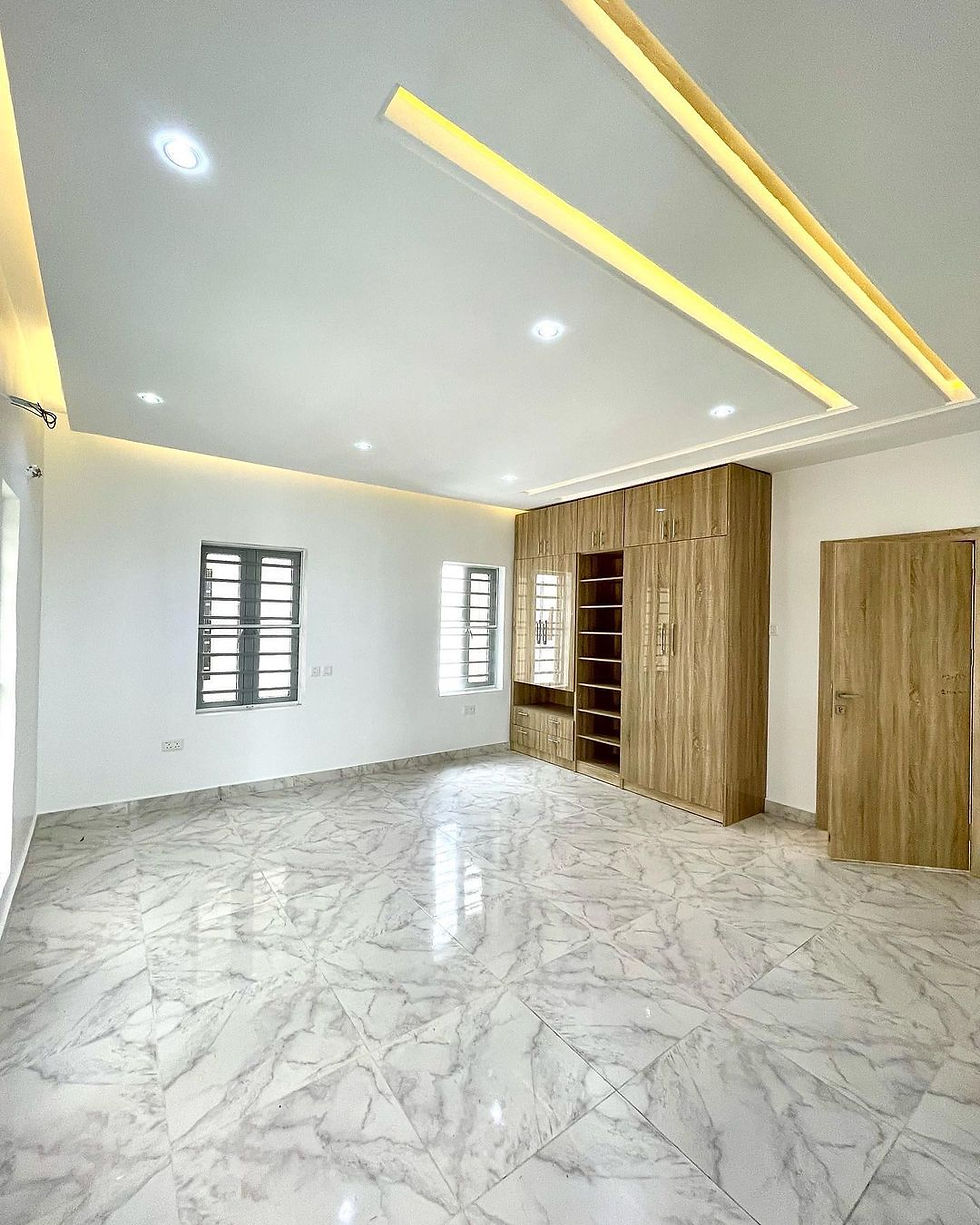 Thumbnail: 4bedroom detached duplex for sale 