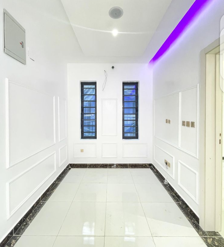 Thumbnail: 4bedroom terrace duplex for sale 