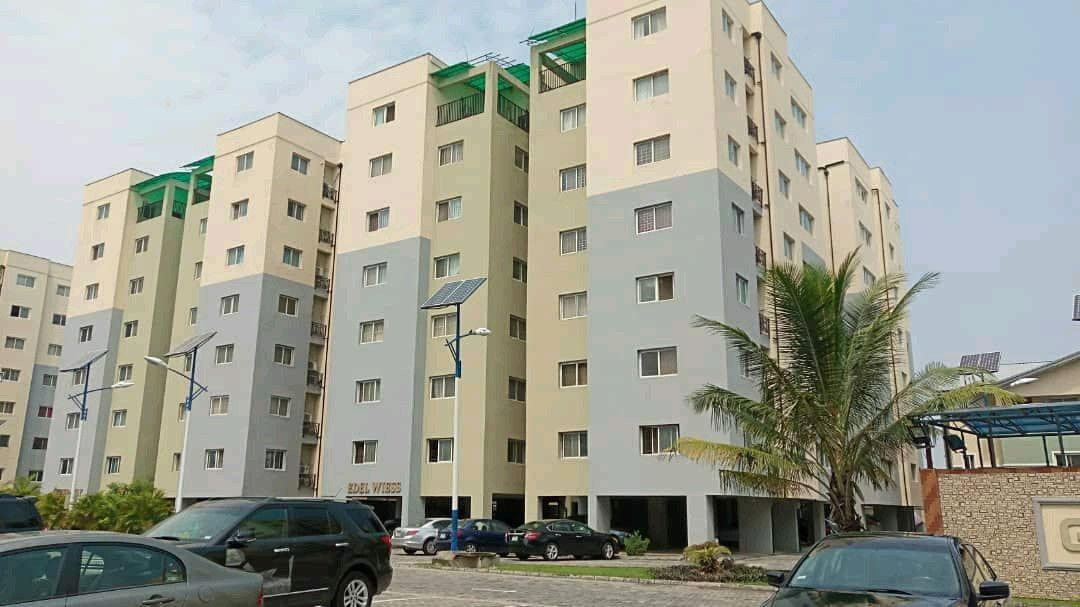 Fully serviced 3bedroom apartments for sale 