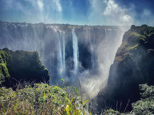 Victoria Falls in 24 Hours: How To Visit 2 Countries And A World Wonder On A Time Crunch