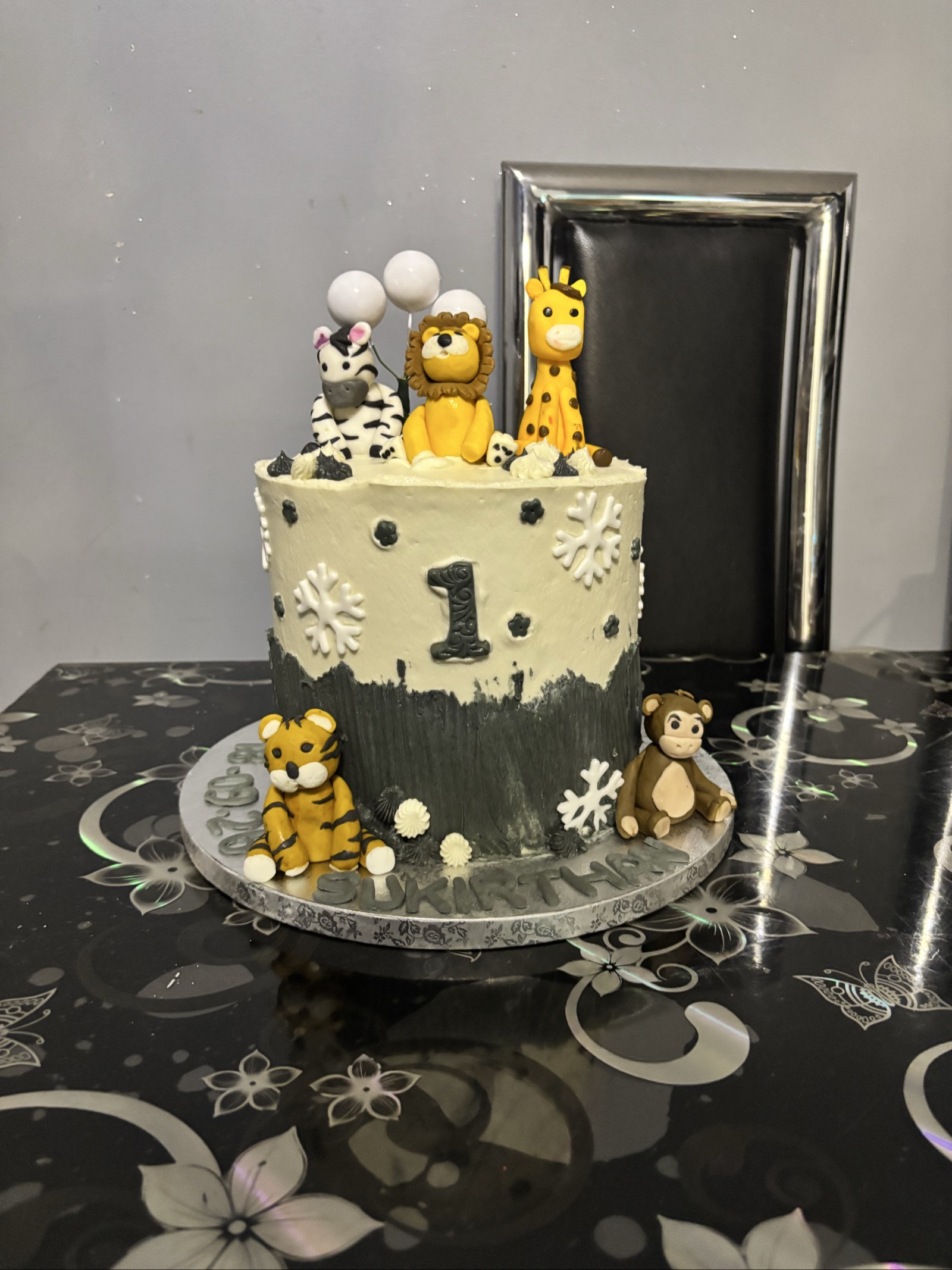 Gâteau d'anniversaire animaux de la jungle