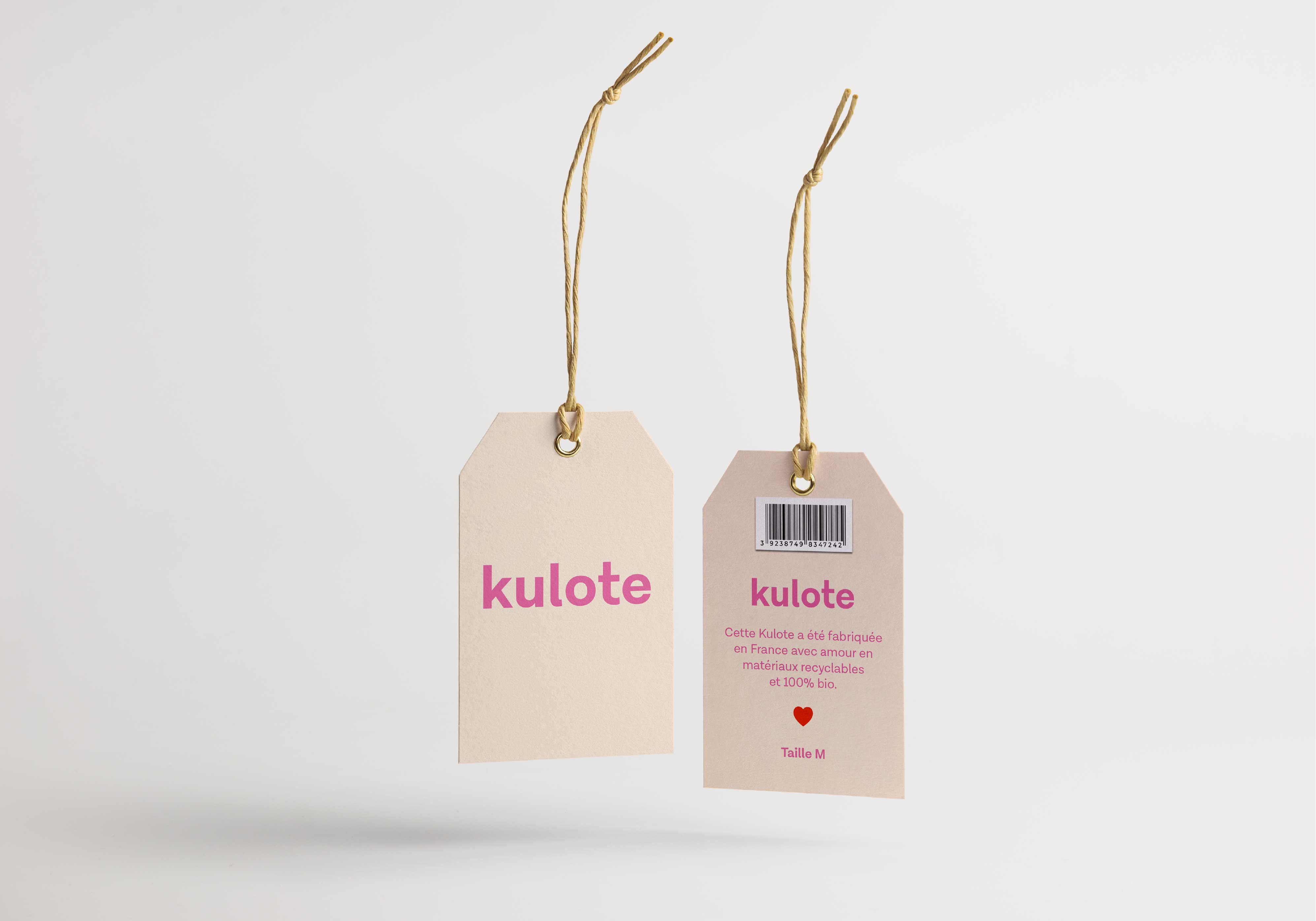 Étiquettes vêtements – design textile personnalisé pour marque de prêt-à-porter