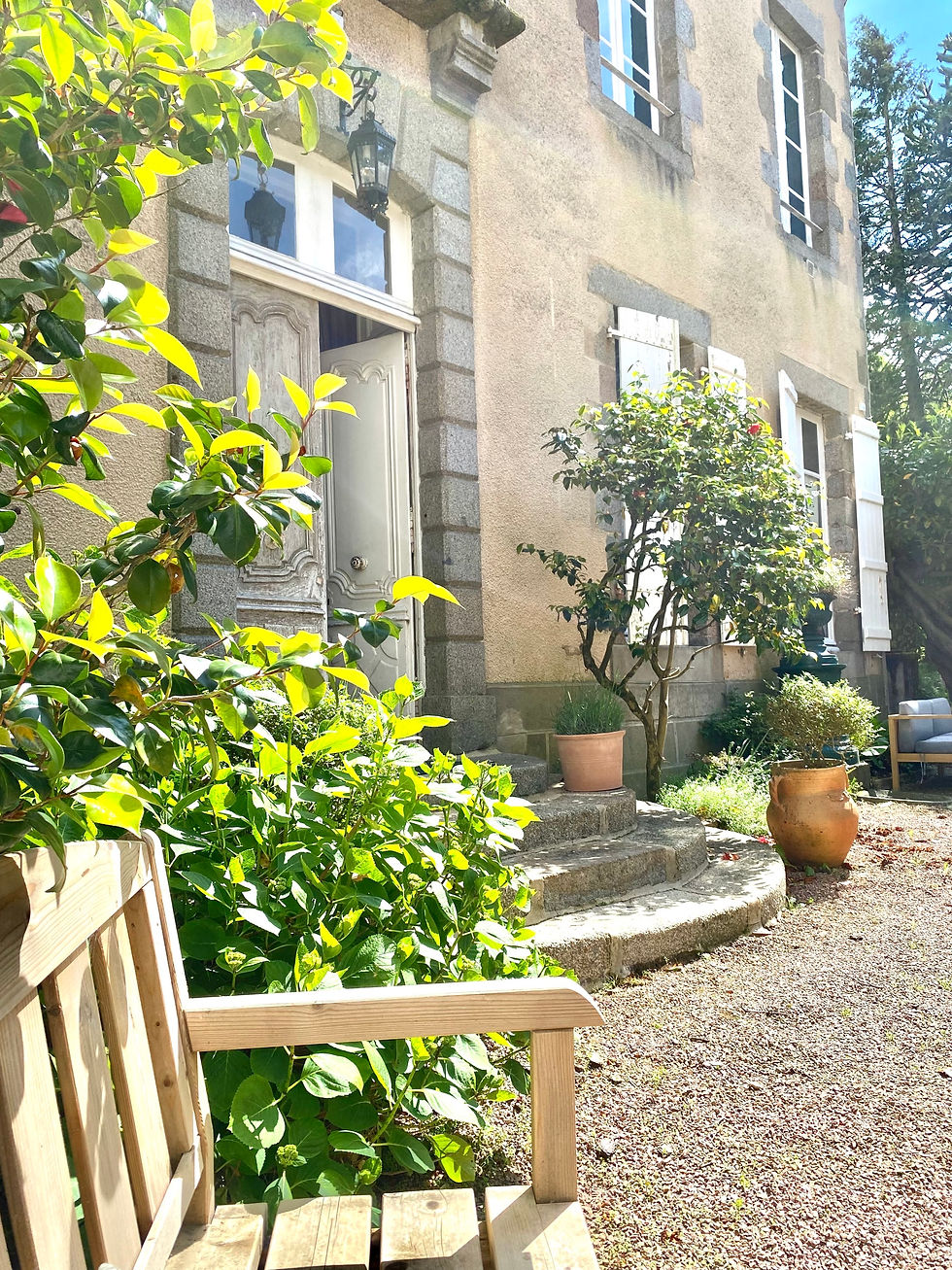 courtyard gardeg