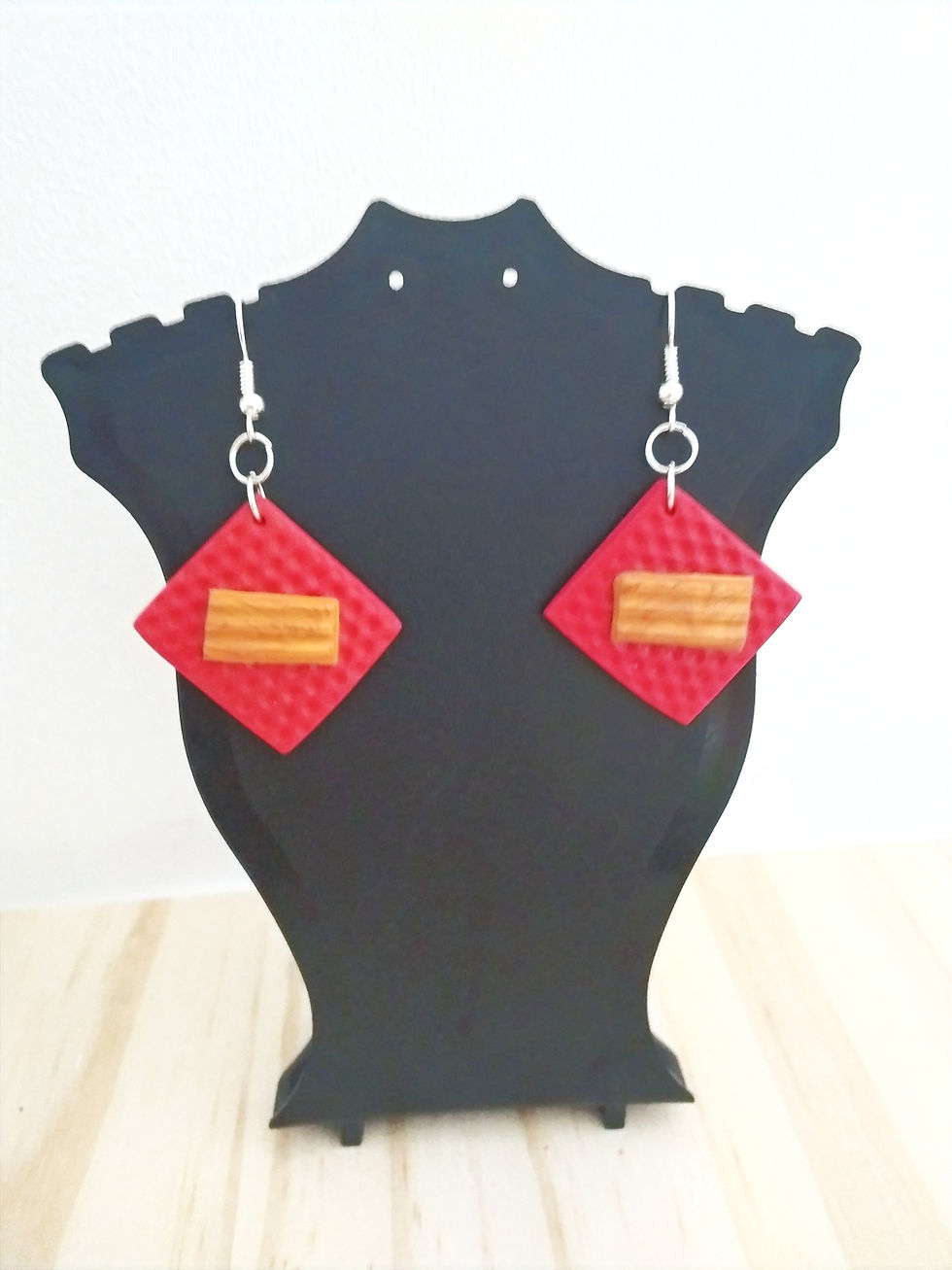 Miniature : boucles d'oreilles carré rouge et doré