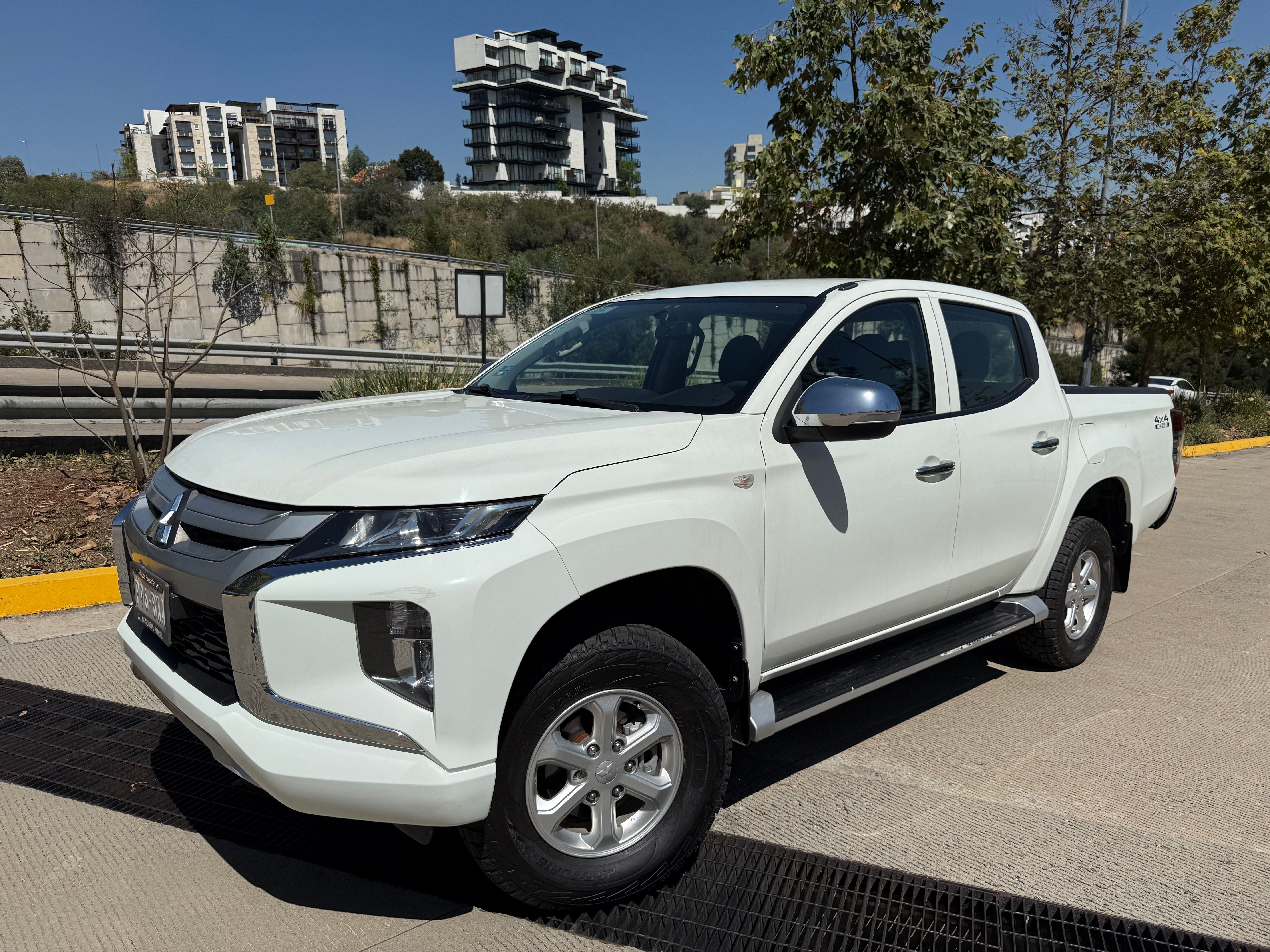 Mitsubishi L-200 2022