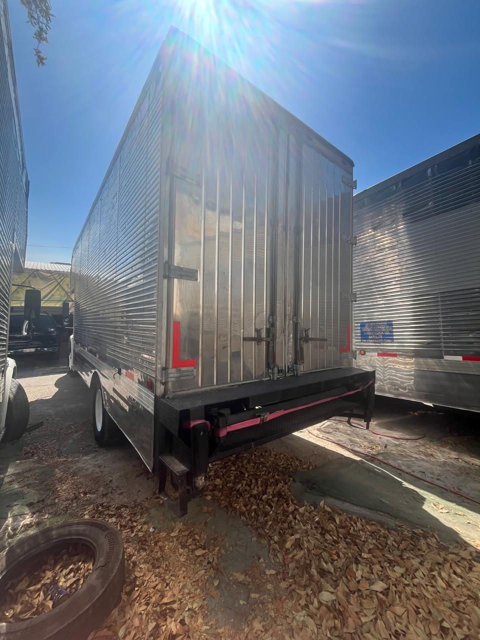 Miniatura: M2 35 k Caja Seca 2008