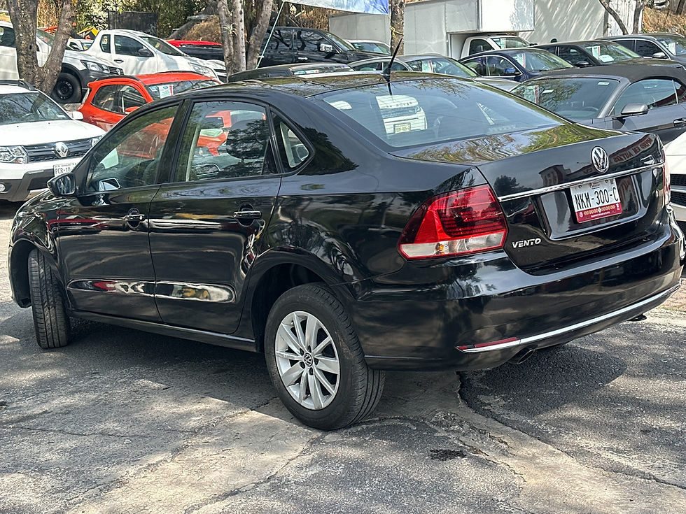 Miniatura: Volkswagen Vento 1.6 Confortline Mt