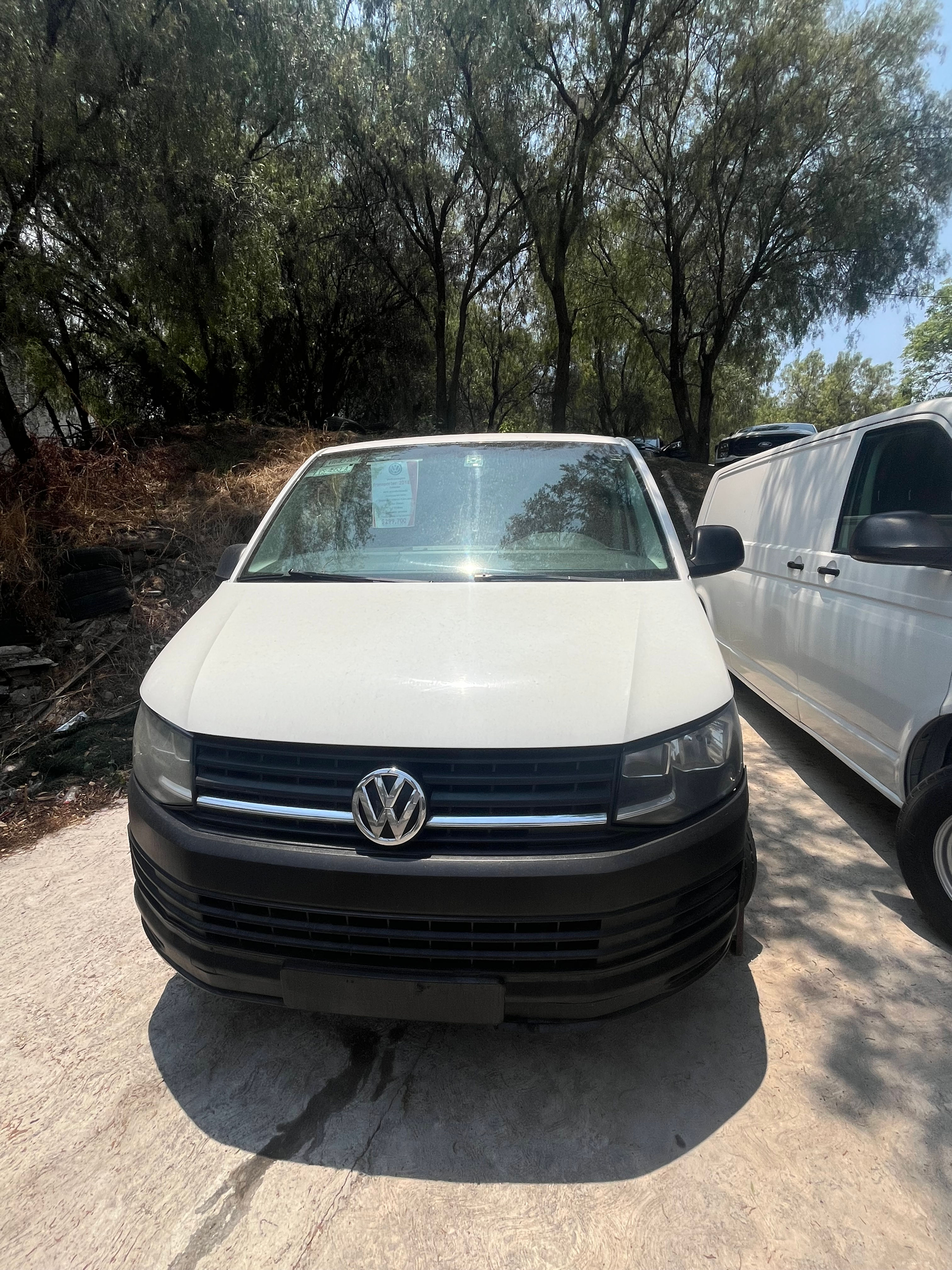 VOLKSWAGEN TRANSPORTER 2018