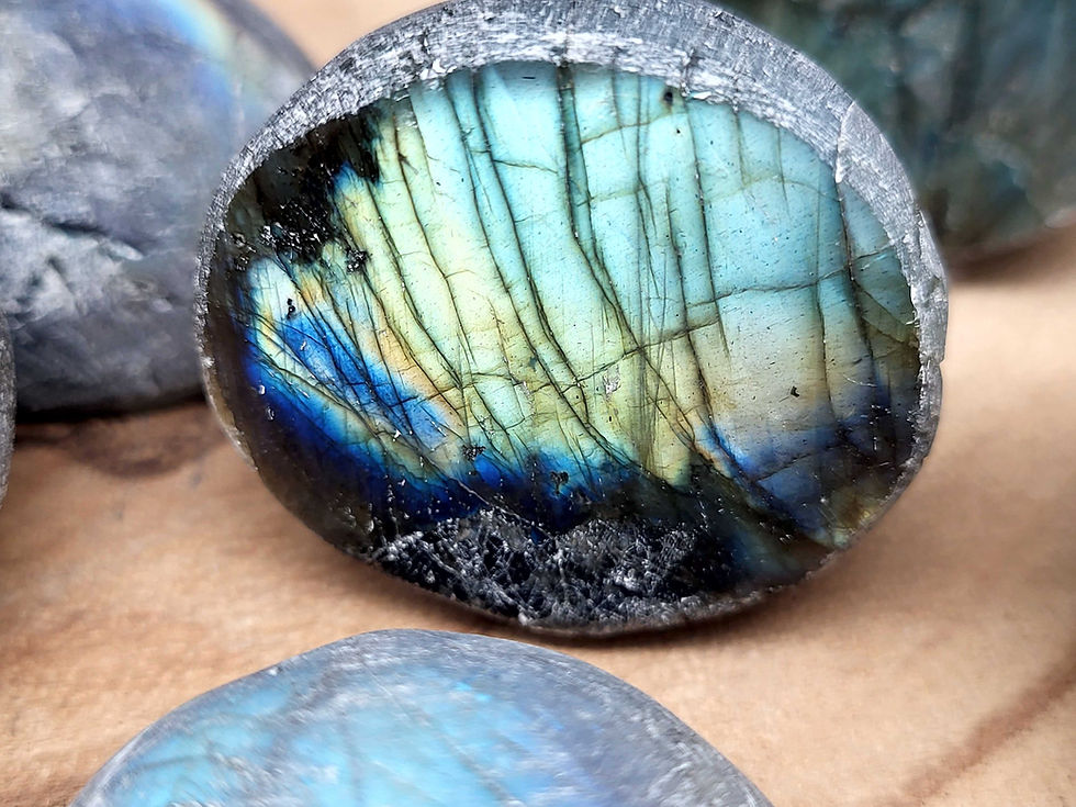 Miniaturbild: Emu Egg Labradorit