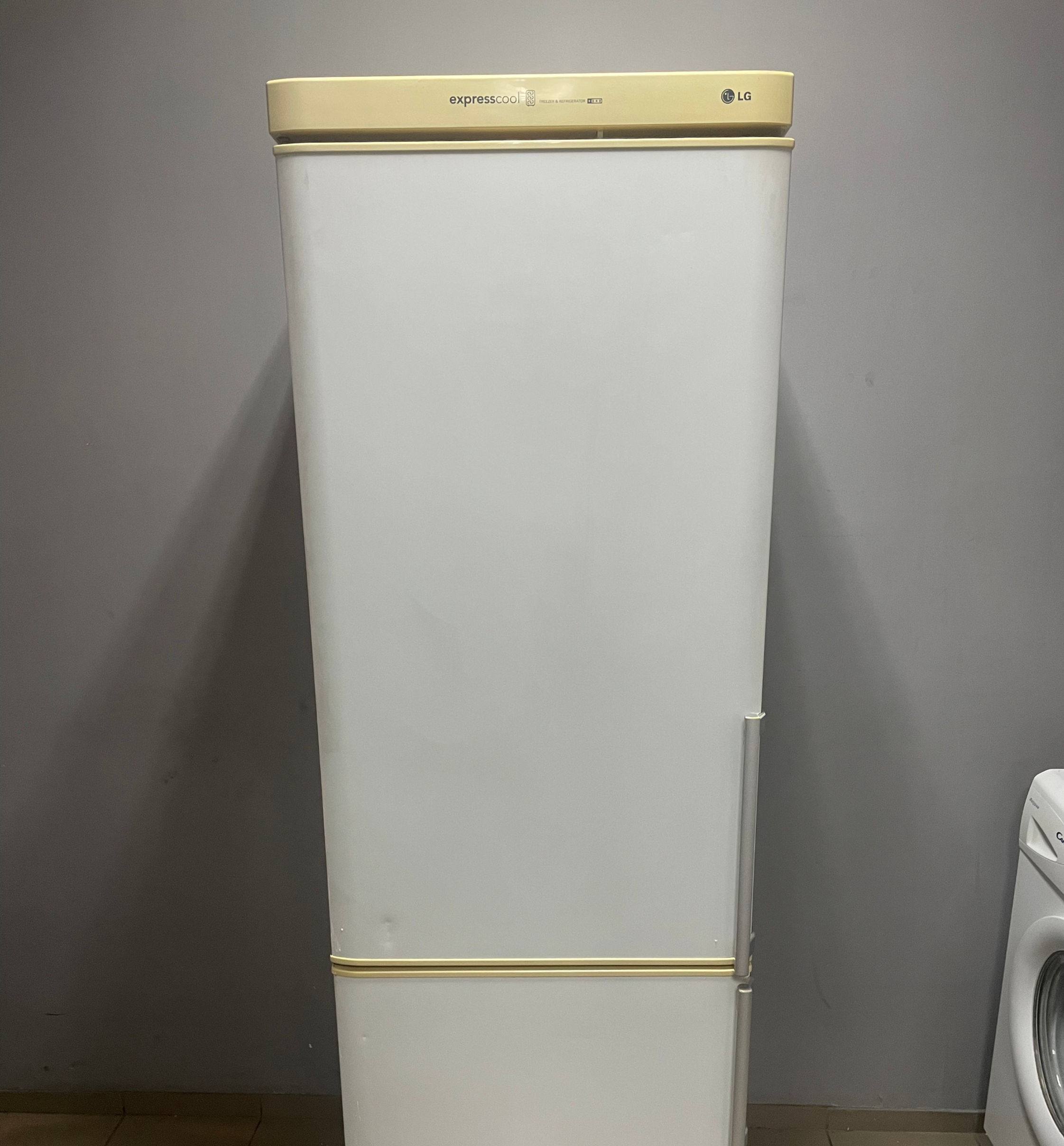 Холодильник LG