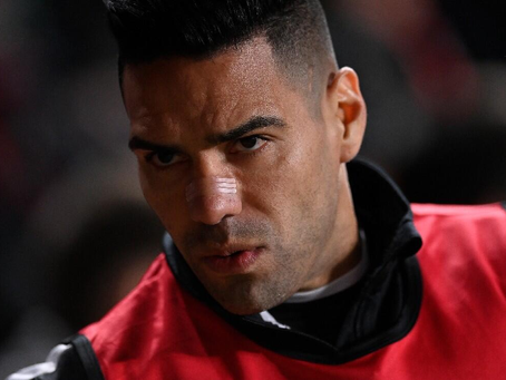 EL RAYO VALLECANO VIVE UN INFIERNO: SIN FALCAO Y CADA VEZ MÁS CERCA DEL DESCENSO