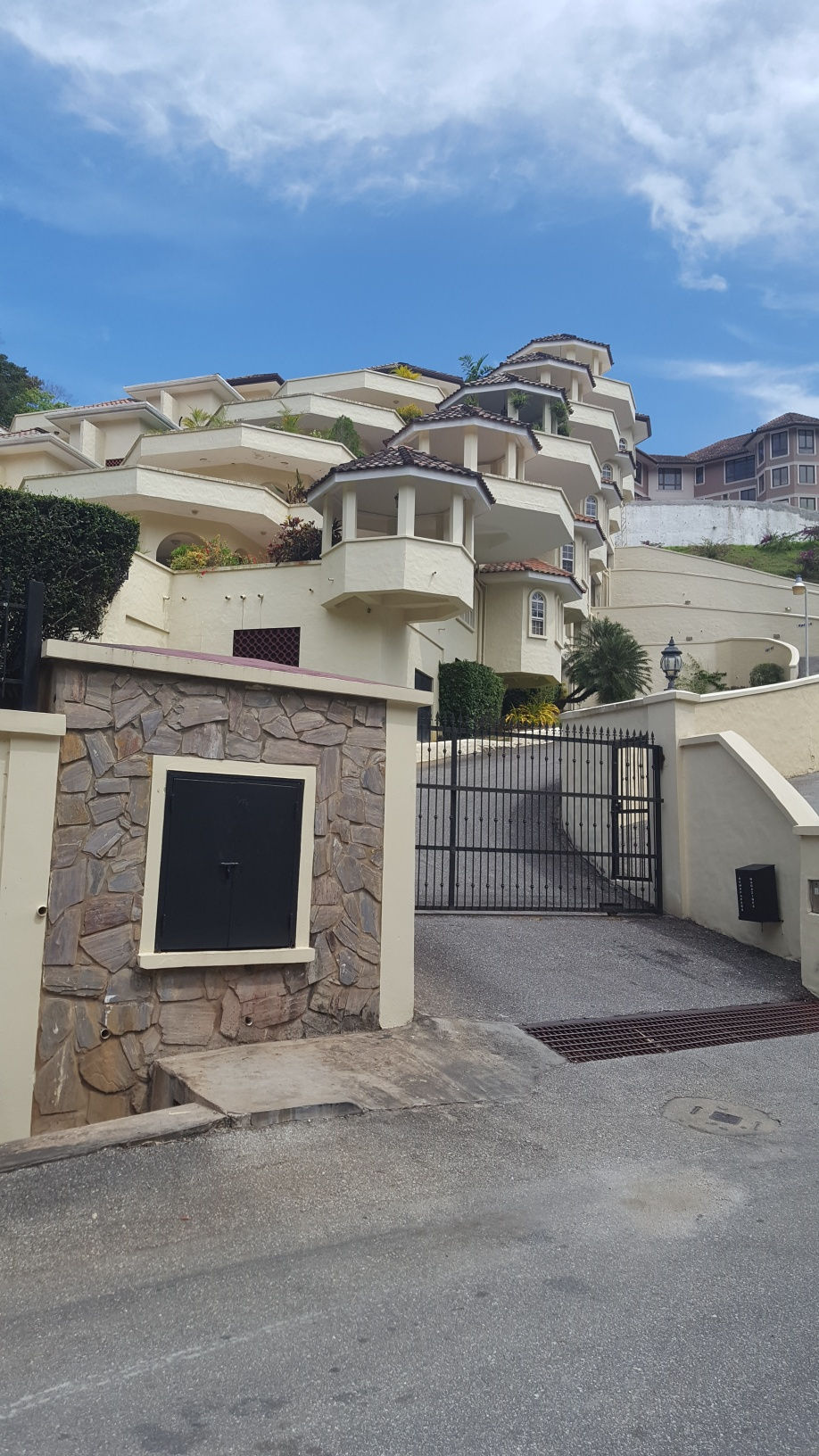 Thumbnail: Moka, The Summit - 3 Bedroom Condo