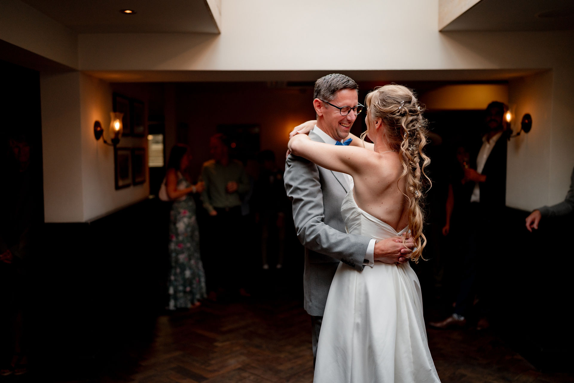 The Greyhound finchamstead Wedding Photography first dance, high contrast, lit from above