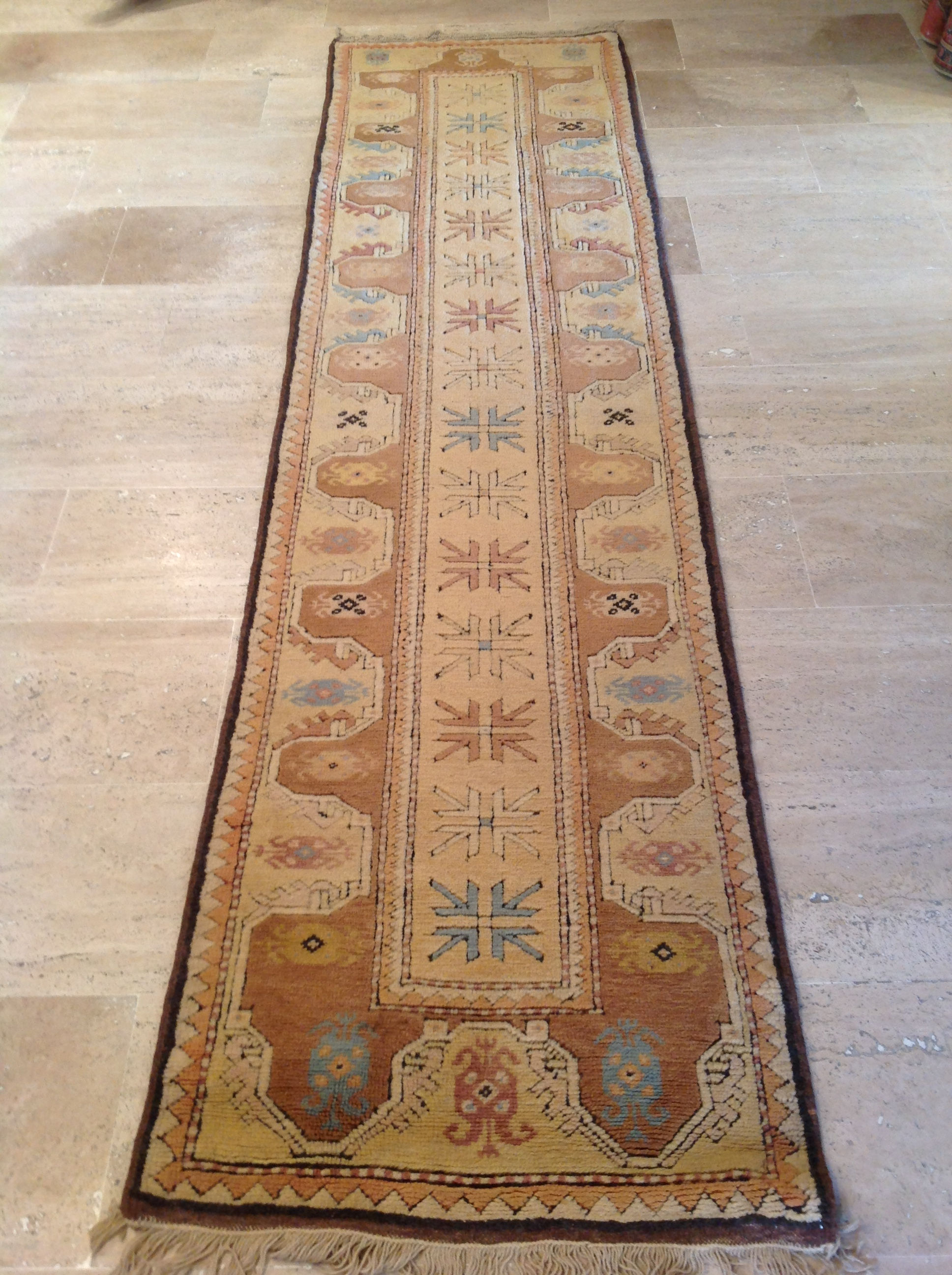 CARPET RUNNER 599