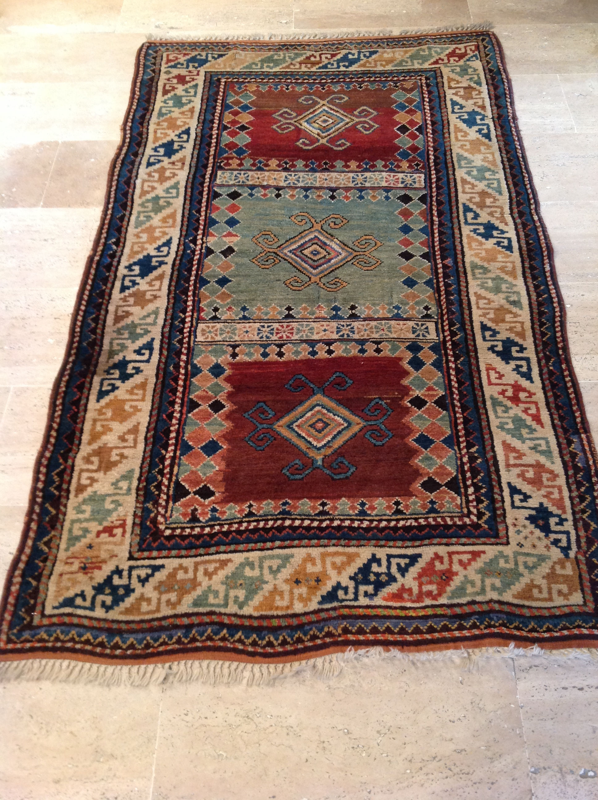 OLD CARPET 2405