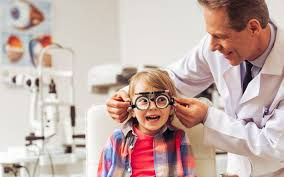 Consultations ophtalmologiques pour enfants à Antibes et chirurgie oculaire : un suivi adapté pour la santé visuelle de votre enfant.
