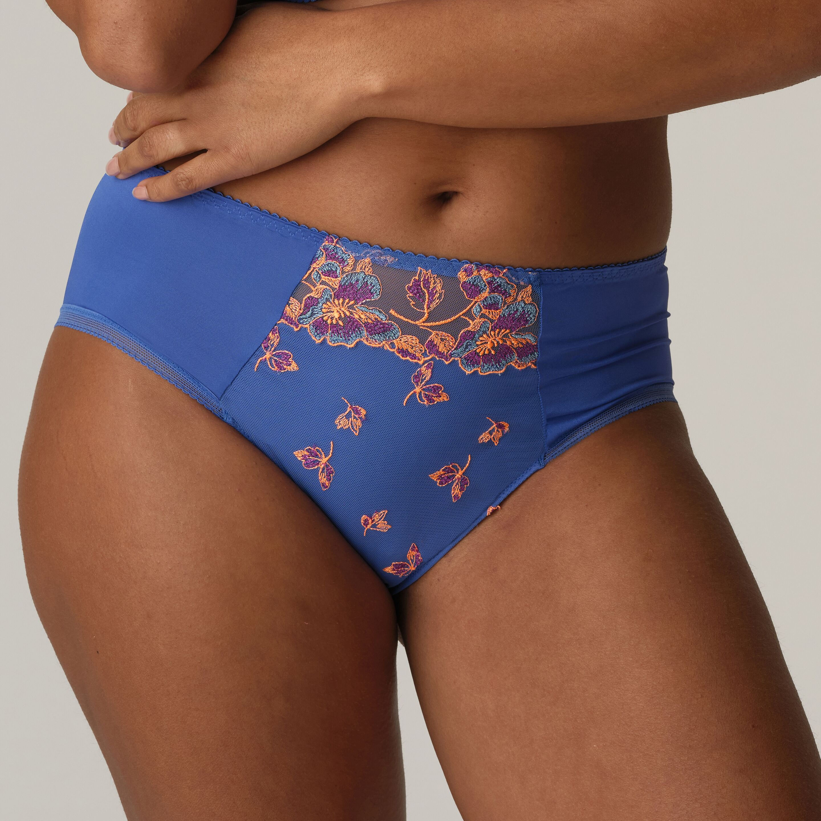 Prima Donna Lenca 0563461 Taillenslip blue eyes Vorderansicht
