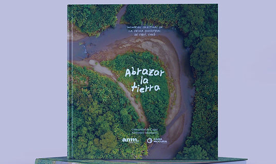 Abrazar la tierra - Montaje - 2 libros cerrados (1)_edited.jpg
