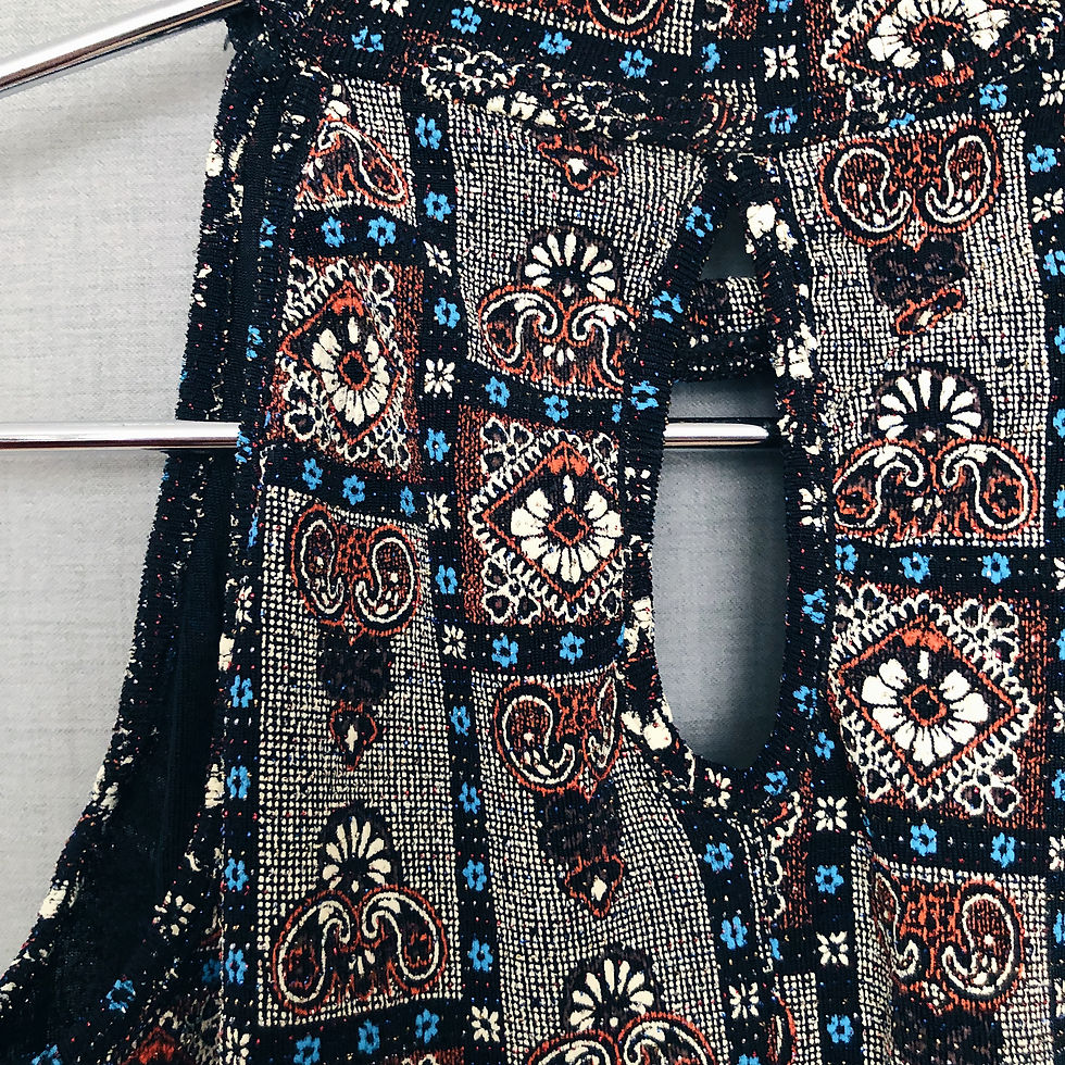 Thumbnail: Glittery pattern top