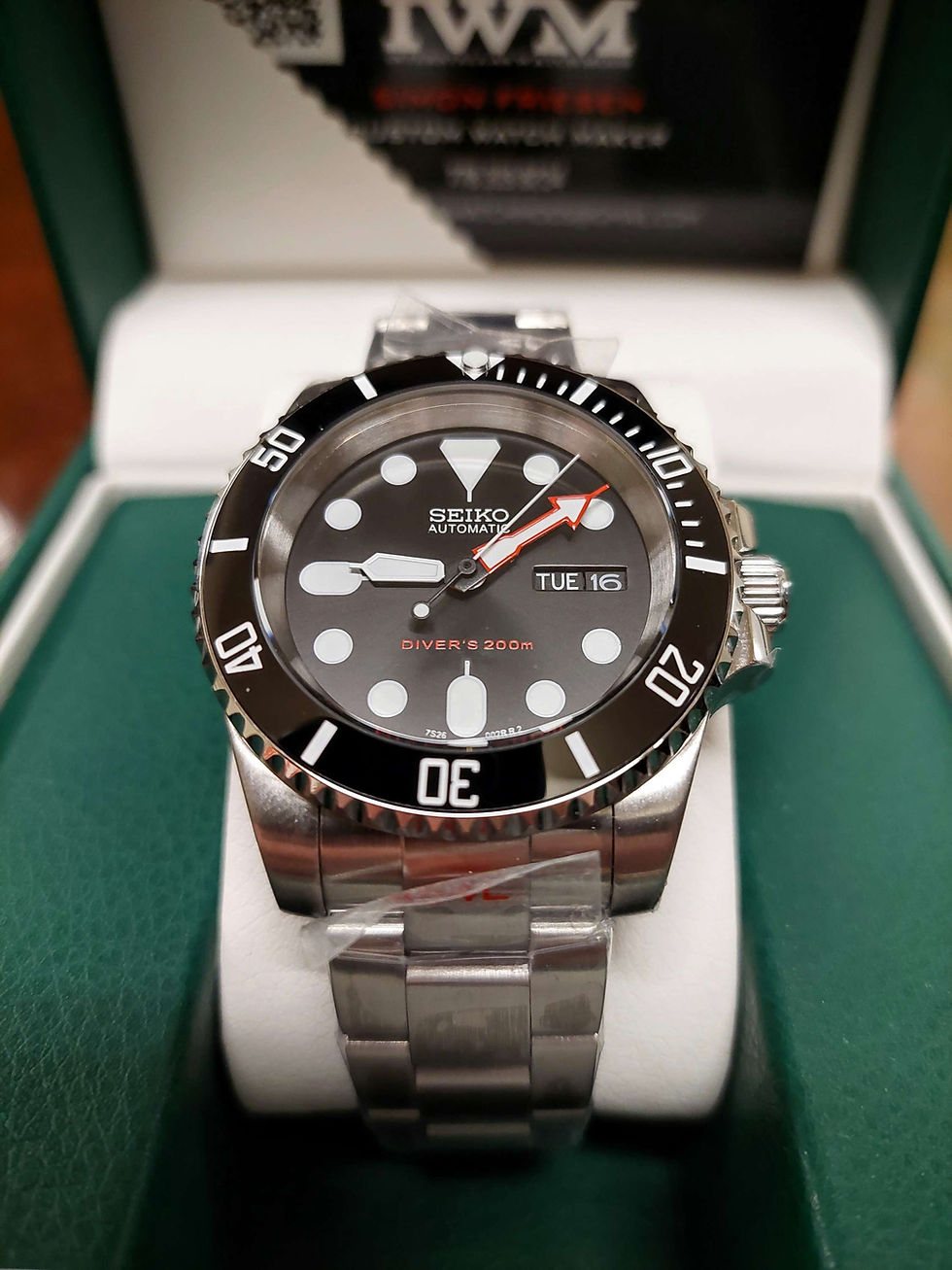 Thumbnail: 40mm 007 day/date submariner mod