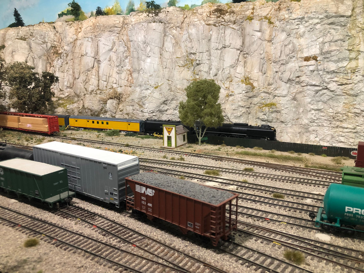Gateway Division NMRA Greater Saint Louis and Southern Illinois Area
Layouts by Brian Post