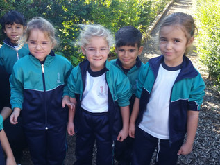 EDUCACIÓN INFANTIL VISITA EL HUERTO ESCOLAR