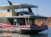 custom wrap house boat lake