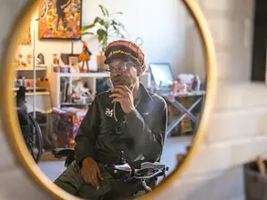 “Art saved my life” - Story by Claudia Maturell, Tri-Cities Fellow, and Ada Wood - Featuring Kenneth Zakee and Alice Lovelace