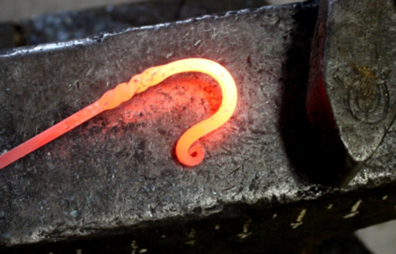 Blacksmithing 101 - Make a Hook