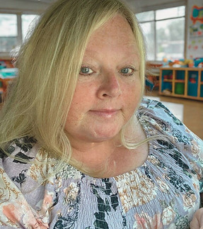 Stephanie Whiteside Headshot (1).jpg