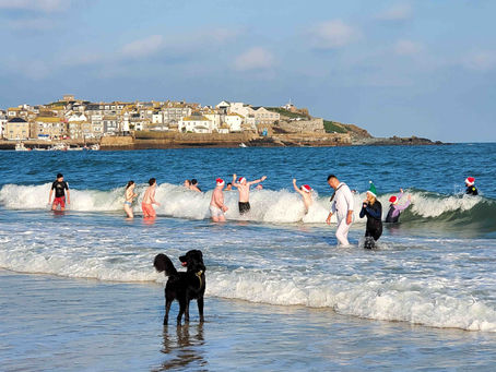 St Ives Boxing Day Swim 2025: sun, sea, and a big turnout