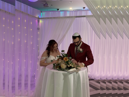 Tips for a Stress-Free Jewish Wedding: Insights from a Knowledgeable Wedding Cantor