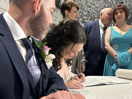 How to Stop Comparing Yourself to the ‘Perfect’ Lives You See Online: A Wedding Lesson