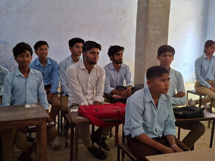 सुनहरी लाल बाल मुकुंद इंटर कॉलेज धनौरी