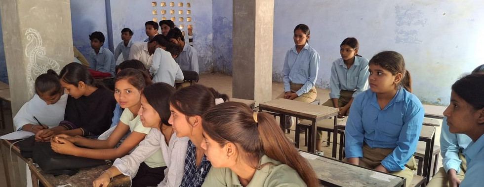 सुनहरी लाल बाल मुकुंद इंटर कॉलेज धनौरी