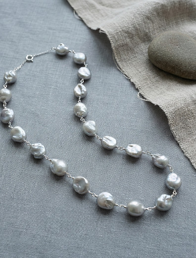 porini-design-margalo-drift-keshi-pearl-necklace-product.jpg