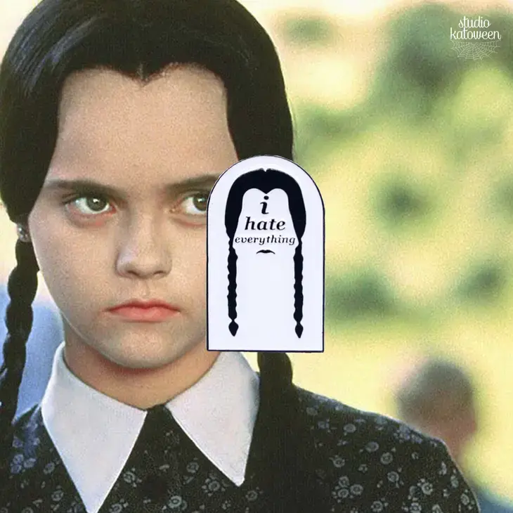 Pin's Mercredi Addams