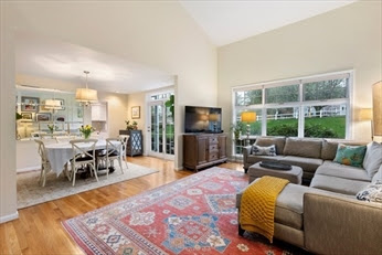 15 Kings Way Waltham MA