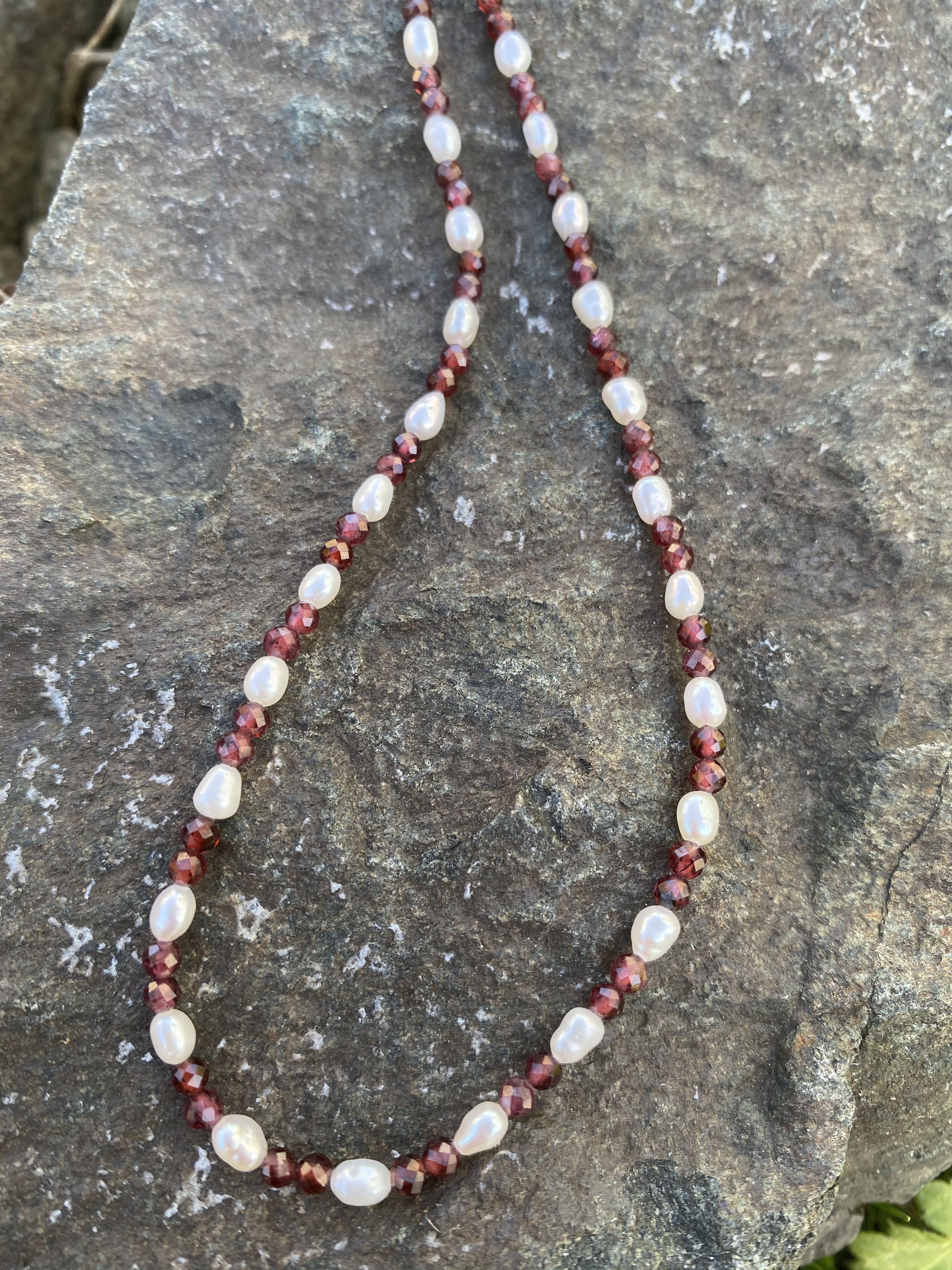 Garnet and Pearl Choker Necklace