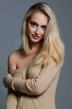 Ella9594.jpg