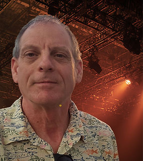 Rob Biondolino with rigging BG_edited.jp