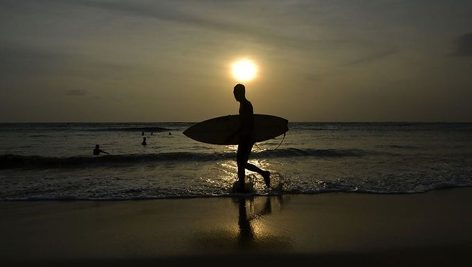 Le surf, antidote au capitalisme technologique ?