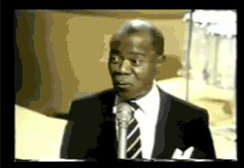 LOUIS ARMSTRONG.gif