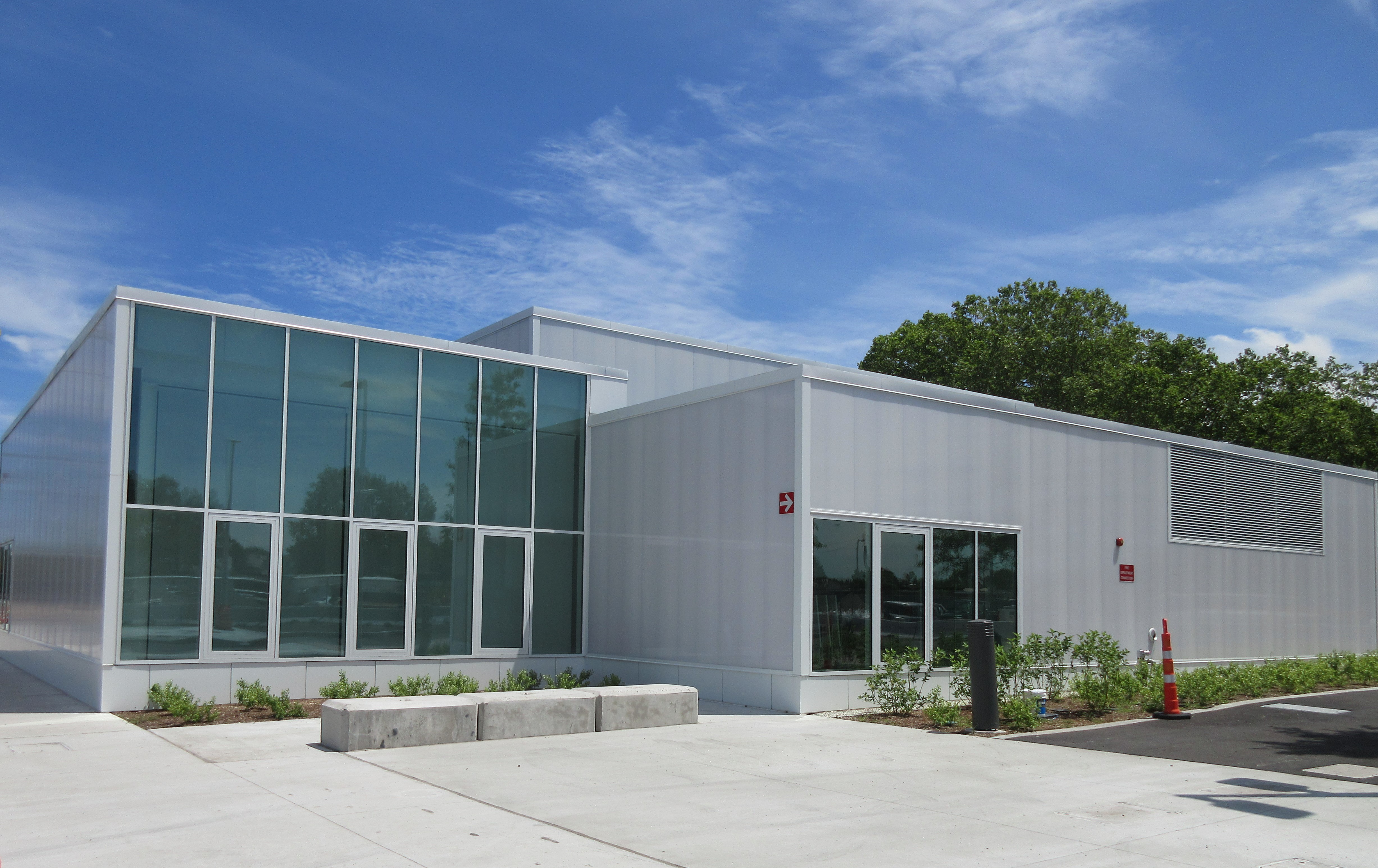 Exterior 1.jpg
