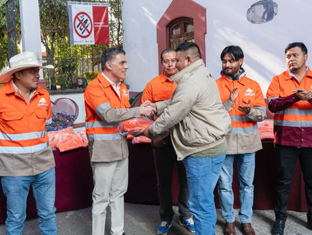 #GraphosCc #Tlx #Noticias #Municipios #Tlaxcala | Tlaxcala de Xicohténcatl fortalece el área de Servicios Públicos con entrega de uniformes