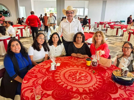 #GraphosCc #Tlx #Noticias #Municipios #Yauhquemehcan | Reconoce Ayuntamiento de Yauhquemehcan la labor de los Maestros.